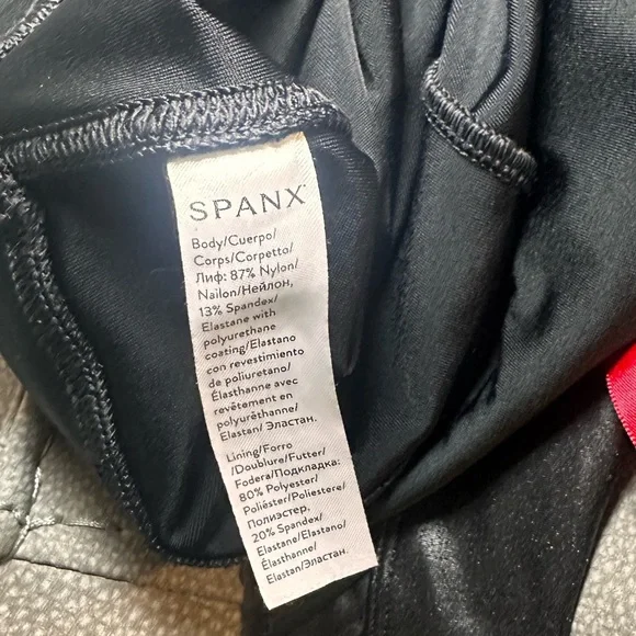 Spanx Faux Leather High Rise Very Black Leggings Size Large - Picture 6 of 8